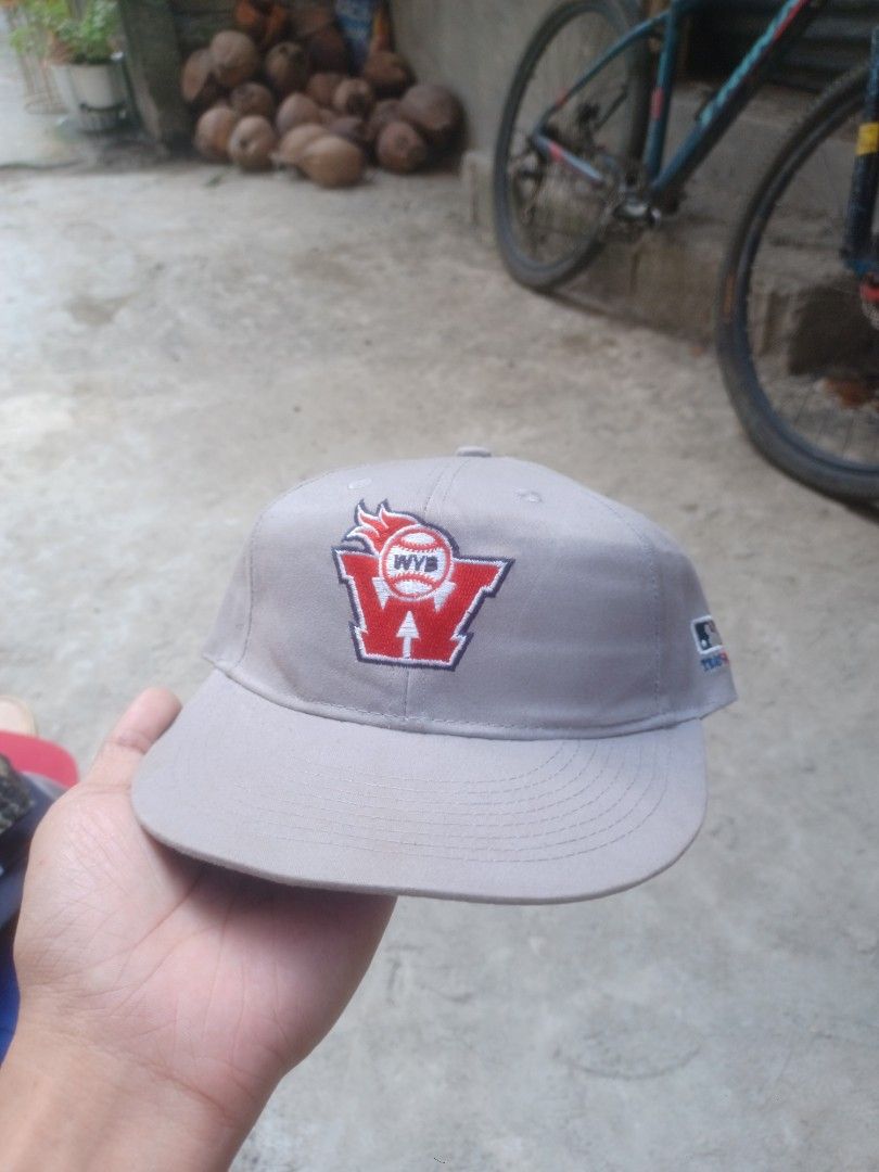 Washington MLB youth size (Category: Hats & Beanies) located in Cauayan City . Submitted by cuzthriftshop (Listing ID 1470668856, Image 1). Description: no issue need wash.