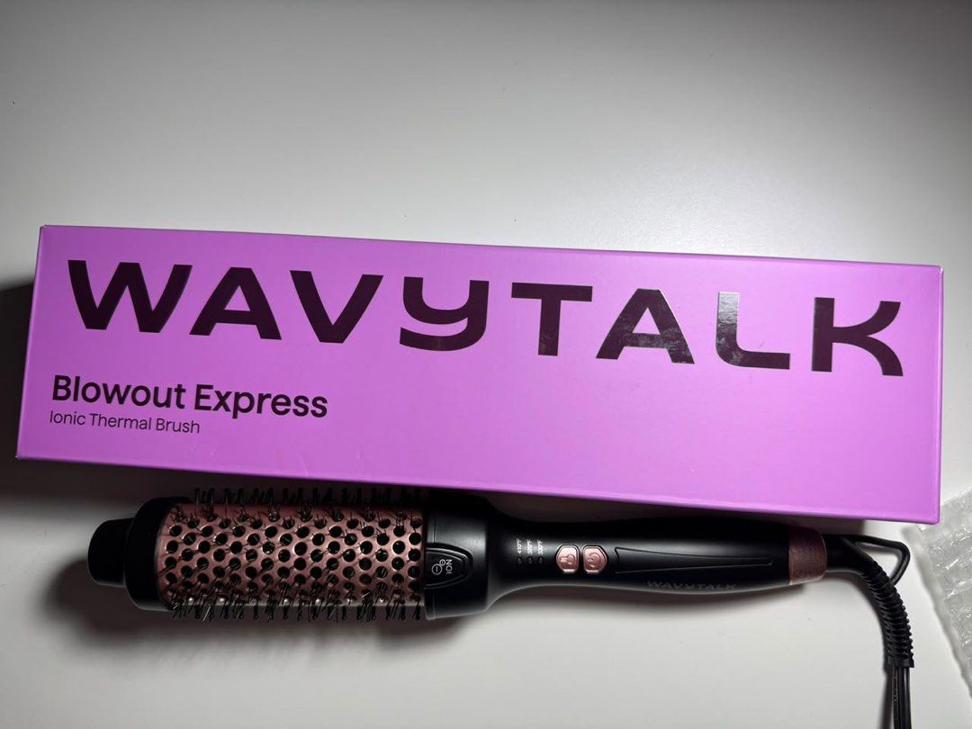 Wavytalk Blowout Express Ionic Thermal Brush (Category: Hair) located in Quezon City. Submitted by nb465230 (Listing ID 1470585496, Image 1). Description: - Authentic Wavytalk Blowout Express Ionic Thermal Brush - Stunning Black & Rose Gold design - Complete with original purple packaging box - Multiple heat settings up to 410°F for versatile styling - Ergonomic handle with easy-to-use control buttons - Perfect for quick, effortless at-home blowo