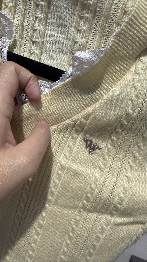 Waya Knitted Top (Category: Shirts) located in Quezon City. Submitted by dinesaur (Listing ID 1470697682, Image 2). Description: .