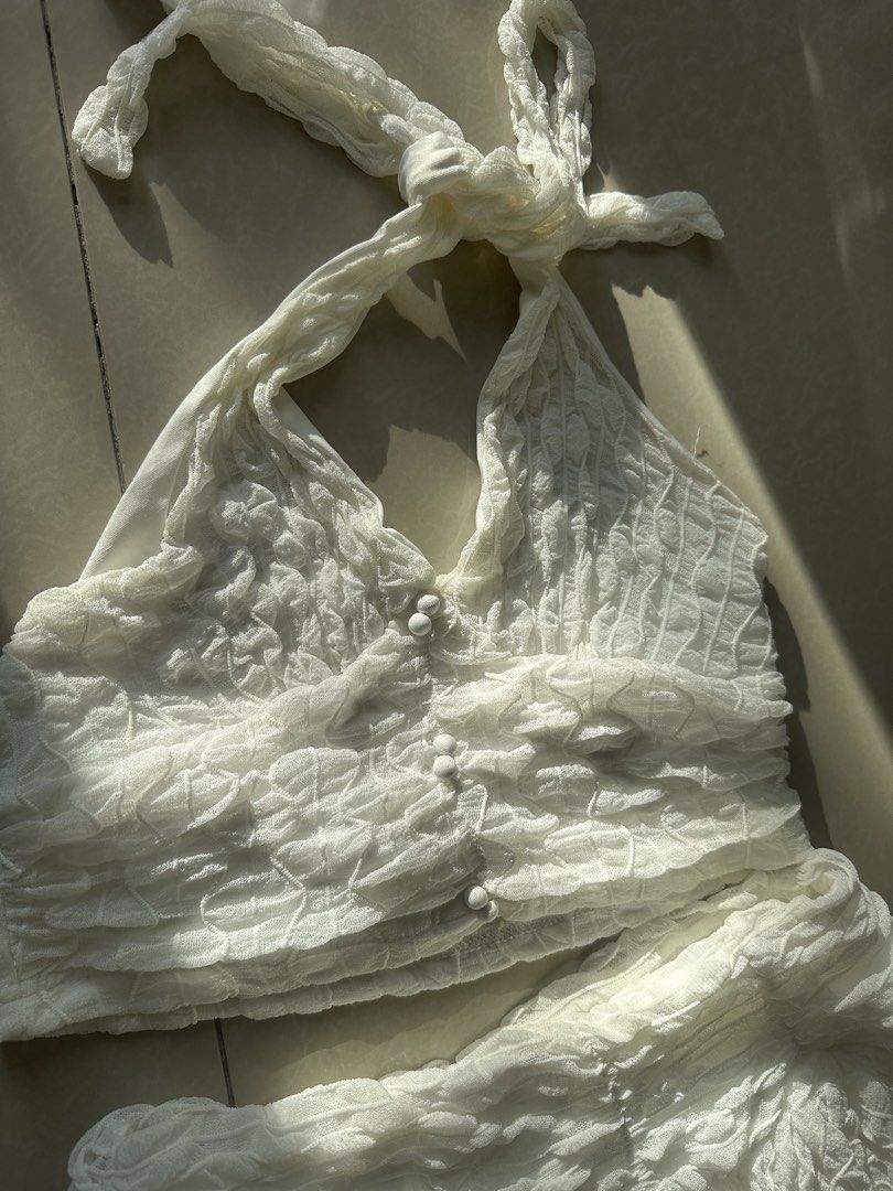 White beach terno (Category: Bikinis & Swimsuits) located in Quezon City. Submitted by byzeya (Listing ID 1470651357, Image 3). Description: ✨ Gently used and well cared for. ✨ Please manage expectations as this is a pre-loved item. 📌 Please note: • Actual color may vary slightly due to lighting. • Please check measurements before purchasing. • No return/refund once sold. 📩 DM to claim. First to pay gets the item.