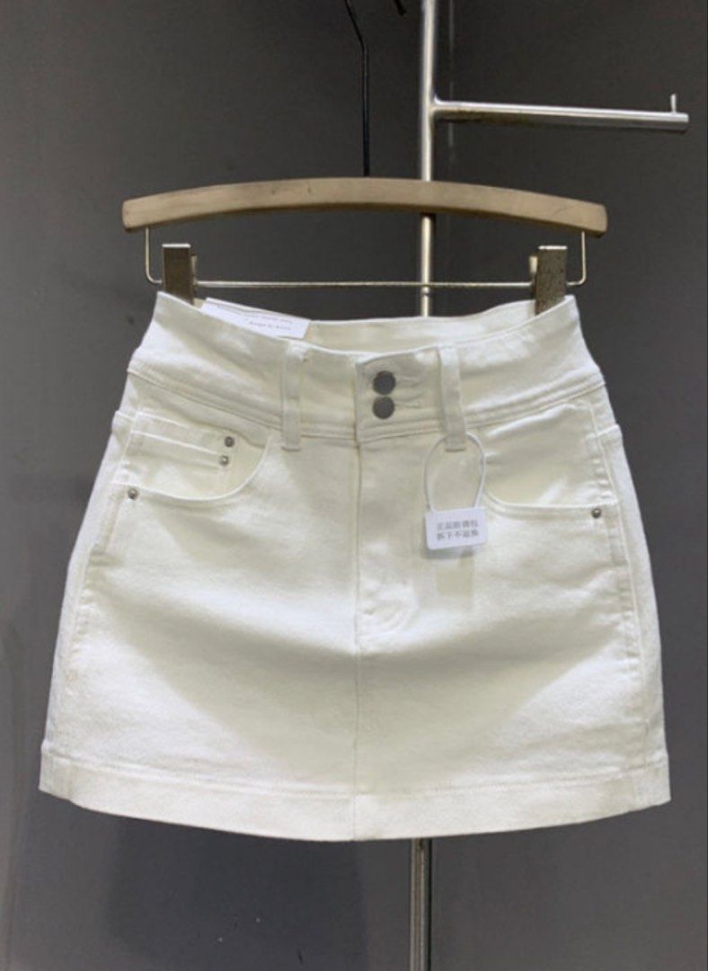 White Denim Skirt (Category: Skirts) located in Manila. Submitted by rearrangemyworld_ (Listing ID 1470682271, Image 1). Description: Good as new! - So cute, can be worn with many tops - Very dainty and girly - Fits frames xs-m.
