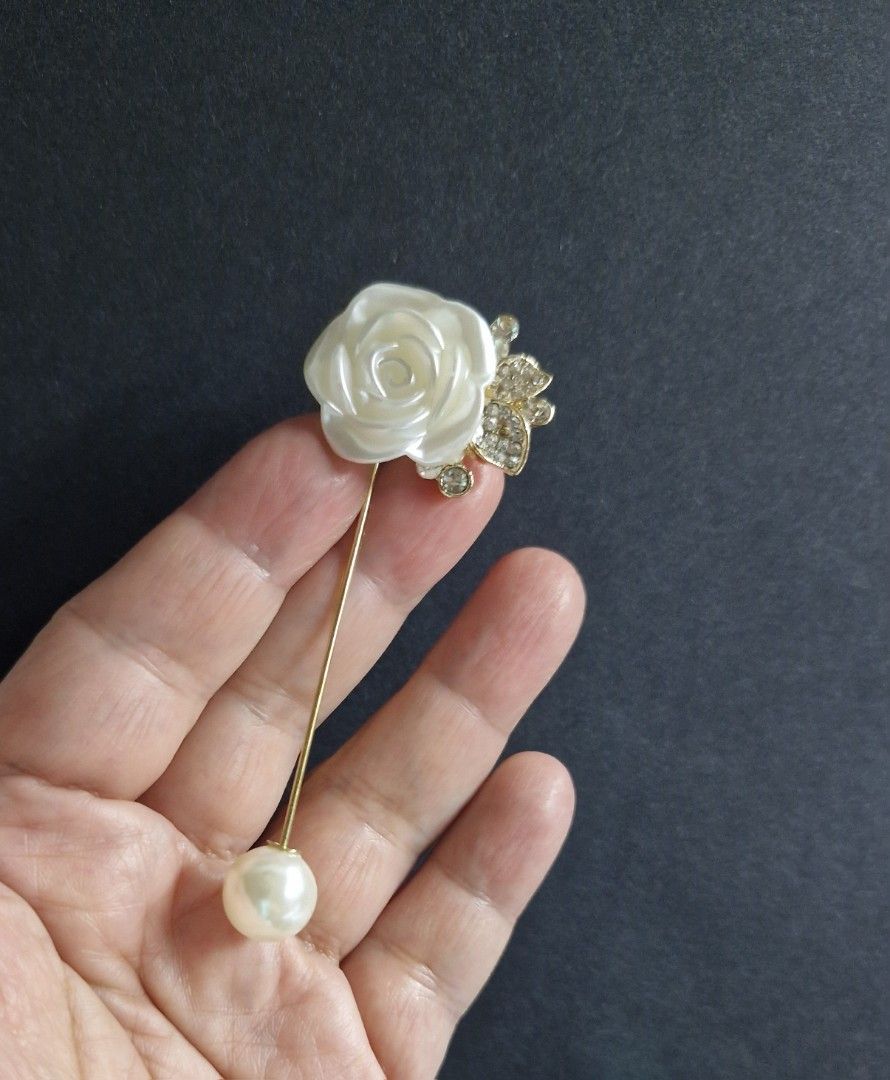 White Rose Pin Brooch (Category: Brooches) located in Taguig. Submitted by mommaschoice (Listing ID 1470611882, Image 2). Description: Brand New Pin Design Perfect for suits & party dresses Lightweight won't damage the fabric Ships nationwide.