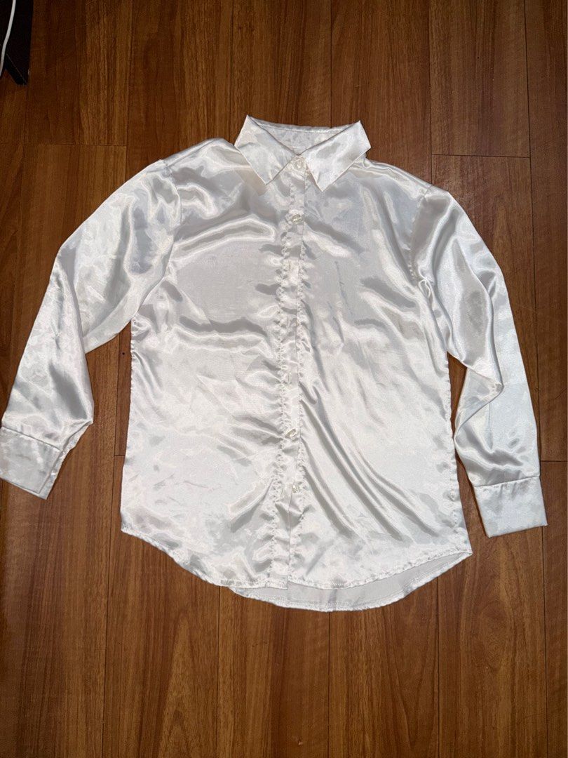 White Satin Long Sleeve Button Up Shirt (Category: Blouses) located in Taguig. Submitted by shop.alybuzon (Listing ID 1470639618, Image 1). Description: .