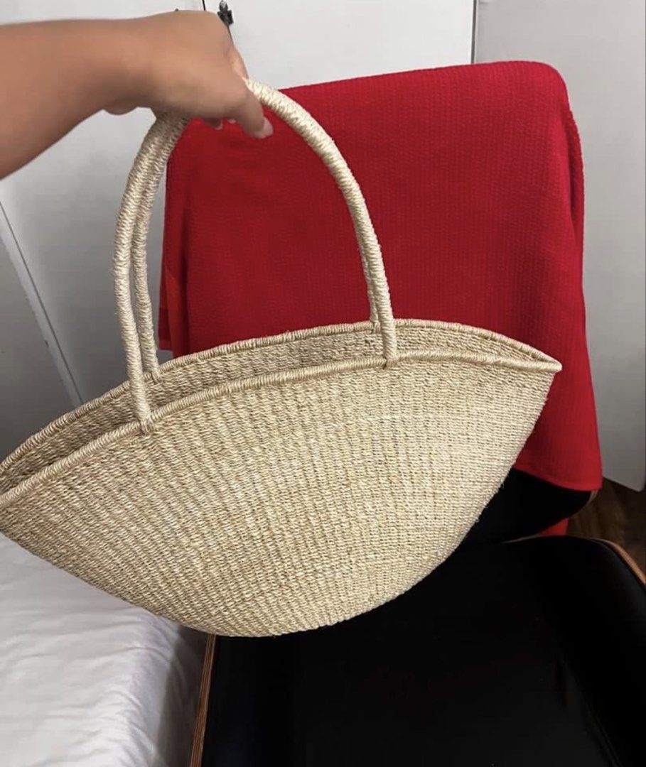 Woven Straw Beach Basket Native Abaca Bag Large (Category: Beach Bags) located in Paranaque City. Submitted by closetcore (Listing ID 1470693324, Image 1). Description: - Material: Natural woven straw in a versatile neutral beige - Design: Stylish crescent shape with sturdy double top handles - Size & Capacity: Spacious interior that easily fits a laptop and daily essentials - Perfect For: Beach days, market runs, casual outings, and summer trave