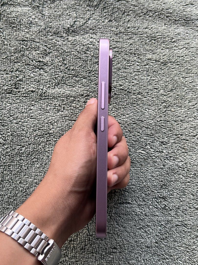 Xiaomi 17T 256gb 82 cycle count (Category: Xiaomi) located in Marilao. Submitted by spladooo (Listing ID 1470573781, Image 3). Description: Xiaomi 17T 256gb PAKI BASA HANGGANG BABA ‼️ Price: 23,900 WAG NA BARATIN ‼️ Quick Specs 📱6.67” AMOLED, 144Hz Display 📱MediaTek Dimensity 8500-Ultra 📱12GB Ram 📱256gb Storage 📱50MP Wide Cam / Periscope Telephoto 📱12MP Ultra Wide Cam 📱32MP Selfie Camerar 📱6500 mAh Battery 📱67W Fast Charging 📱IP68 Water