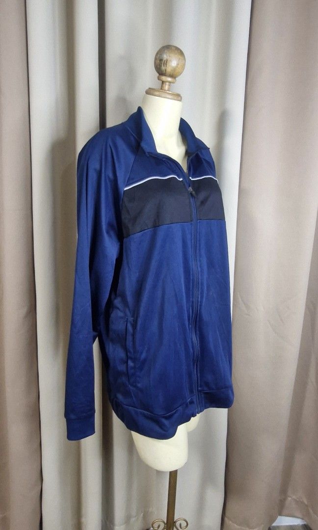 XL" Athletics Jacket (Category: Coats, Jackets and Outerwear) located in Calabanga. Submitted by deniseallyson (Listing ID 1470671922, Image 2). Description: .