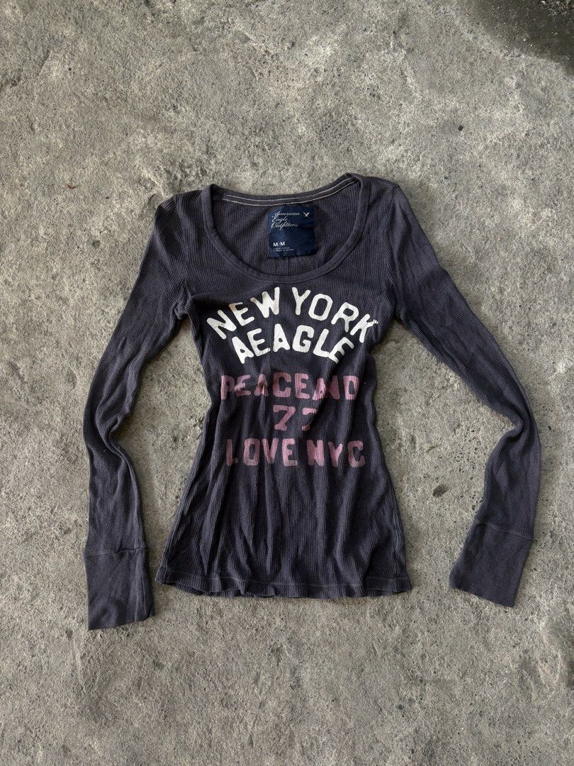 Y2k American Eagle Longsleeve Knit Thermal Top (Category: Longsleeves) located in Cabiao. Submitted by thelifeofgelo (Listing ID 1470558086, Image 1). Description: Y2k American Eagle Longsleeve Knit Thermal Top Size: Medium Excellent condition.