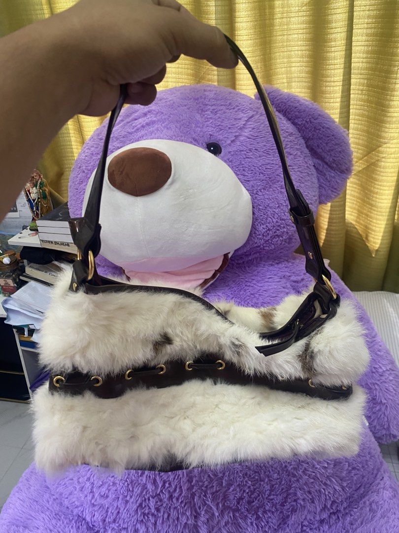 Y2k bags (Category: Shoulder Bags) located in Davao. Submitted by stephenrae47184 (Listing ID 1470654265, Image 3). Description: .