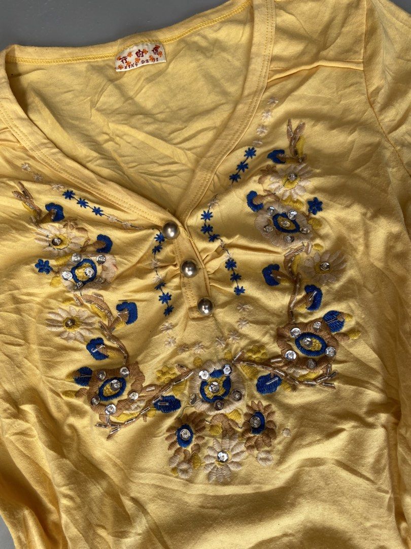 Y2k beaded henley top (Category: Activewear) located in Lipa City. Submitted by local-drip-source (Listing ID 1470598789, Image 3). Description: .
