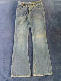 (Category: ) located in . Submitted by used2.wearwomens (Listing ID 1470639063, Image 1). Description: .