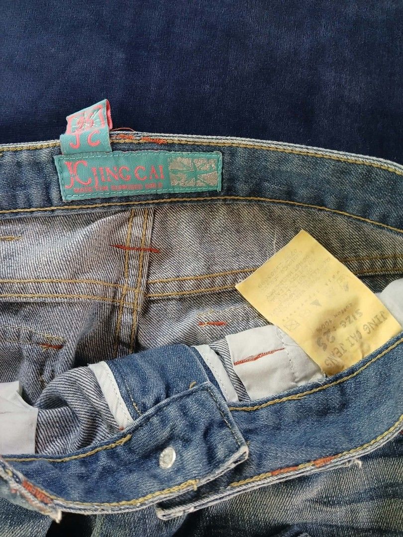Y2K BootCut Jeans (Category: Jeans) located in Mangaldan. Submitted by used2.wearwomens (Listing ID 1470638325, Image 3). Description: Good Condition No Issue Size 25 On Tag Waist 25-27 Length 38 Kindly Check All Posted Pictures.