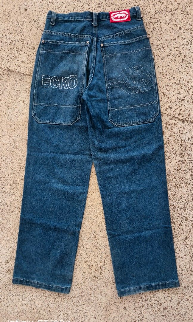 Y2k ecko unlimited baggy pants (Category: Jeans) located in Manila. Submitted by mackussil (Listing ID 1470738146, Image 2). Description: as new condition no issue size 32 thigh 13 length 43 hem 9.