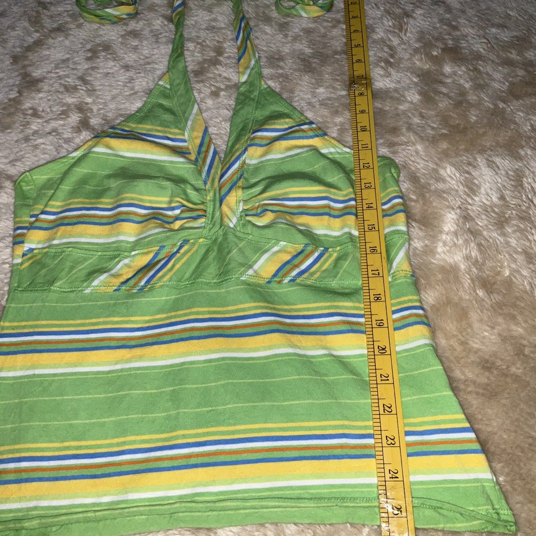 y2k Halter top Stripe patern (Category: Others Tops) located in San Fernando. Submitted by jz_ofiaza (Listing ID 1470598551, Image 3). Description: Excellent Condition No issue.