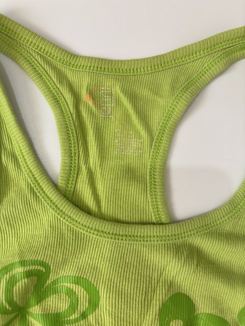 y2k print tank top (Category: Sleeveless) located in Binan City. Submitted by byhiraeth (Listing ID 1470578871, Image 3). Description: -small to medium -no ww -will only entertain offers since IM out of reply quota -loc is santa rosa, laguna .