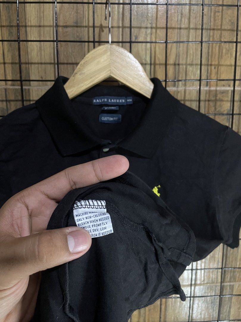 Y2k ralph lauren polo (Category: Shirts) located in Pateros City. Submitted by toogood.mnl (Listing ID 1470640104, Image 3). Description: Ralph Lauren black y2k polo W15 L-23.5 No issue Good condition .