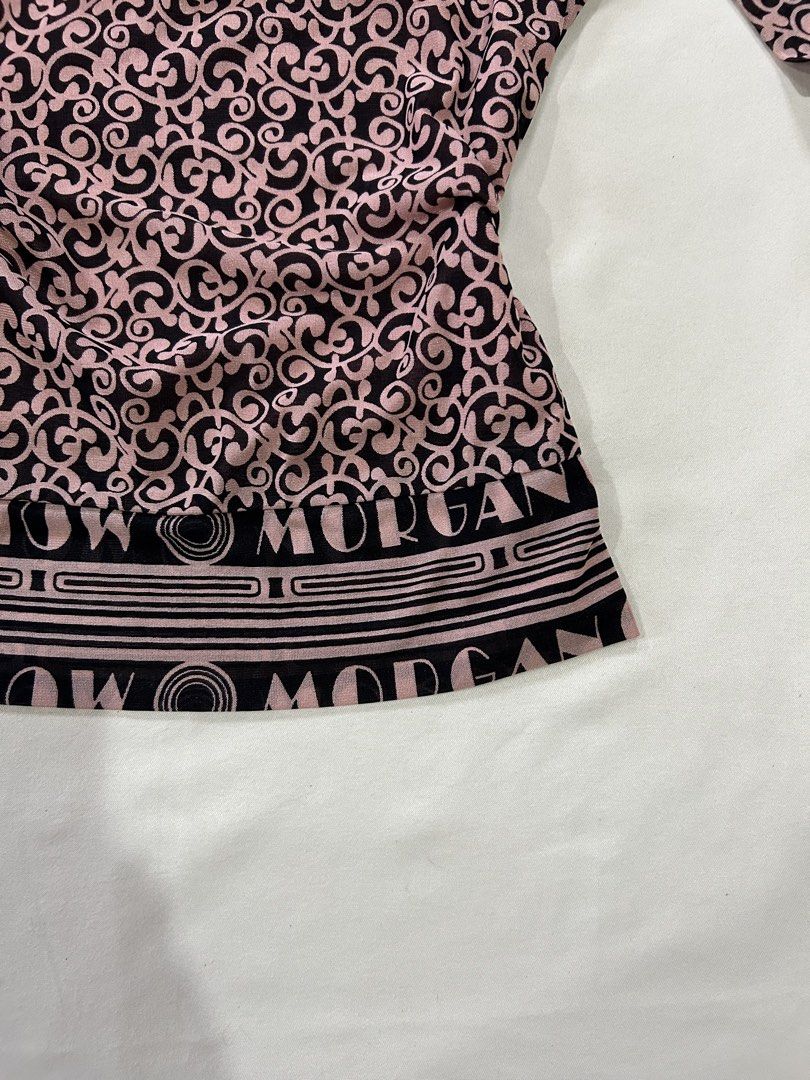 y2k sleeveless pink black pattern top (Category: Sleeveless) located in Pagadian. Submitted by yowna_declutters (Listing ID 1470649197, Image 3). Description: dm for more info .