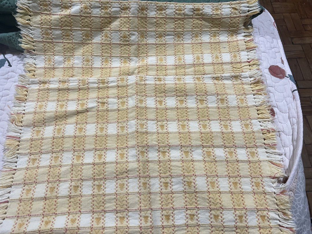 Yellow kitchen linen (Category: Towels, Napkins & Holders) located in Paranaque City. Submitted by arianem031087 (Listing ID 1470654626, Image 1). Description: 2 pcs.