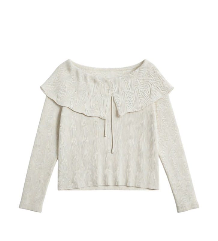 Young VIP Couture White Pleated Blouse Size S (Category: Blouses) located in General Mariano Alvarez. Submitted by kascade (Listing ID 1470441988, Image 1). Description: - Brand: Young VIP Couture by Rotas - Size: S - Color: White - Design: All-over crinkled texture with wide off-shoulder collar and front tie detail - Material: Lightweight and stretchy fabric 💵 Payment: GCash/MariBank 📦 Shipping: Lalamove 📍Location: GMA, Cavite.