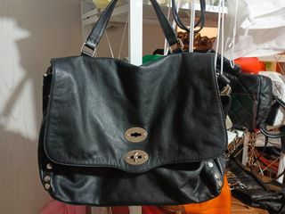 (Category: ) located in . Submitted by geja_bags (Listing ID 1470583911, Image 1). Description: .