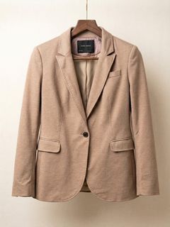 (Category: ) located in . Submitted by erin_closet (Listing ID 1466221333, Image 1). Description: .