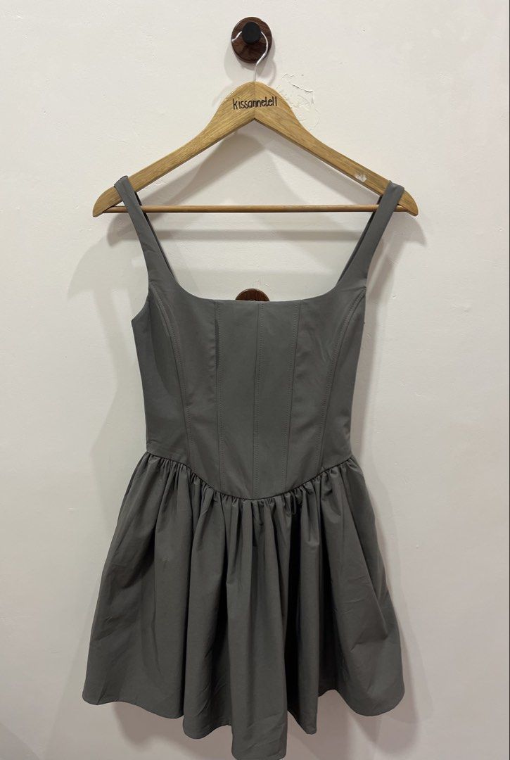 Zara corset gray dress (Category: Dresses) located in Dagupan City. Submitted by kissannetell_ (Listing ID 1470597569, Image 2). Description: 📍Dagupan City, Pangasinan 💸: Gcash 🚛: J&T ❣️Open for dropping and pasabay within Pangasinan ❌No Meetups NOTE: ▪️All items are from bale. PASS SA MASELAN -- items need wash & some items may have minor issues like stain, pinhole, etc. Kindly manage your expectations. ▪️Strictly payment first and first to p