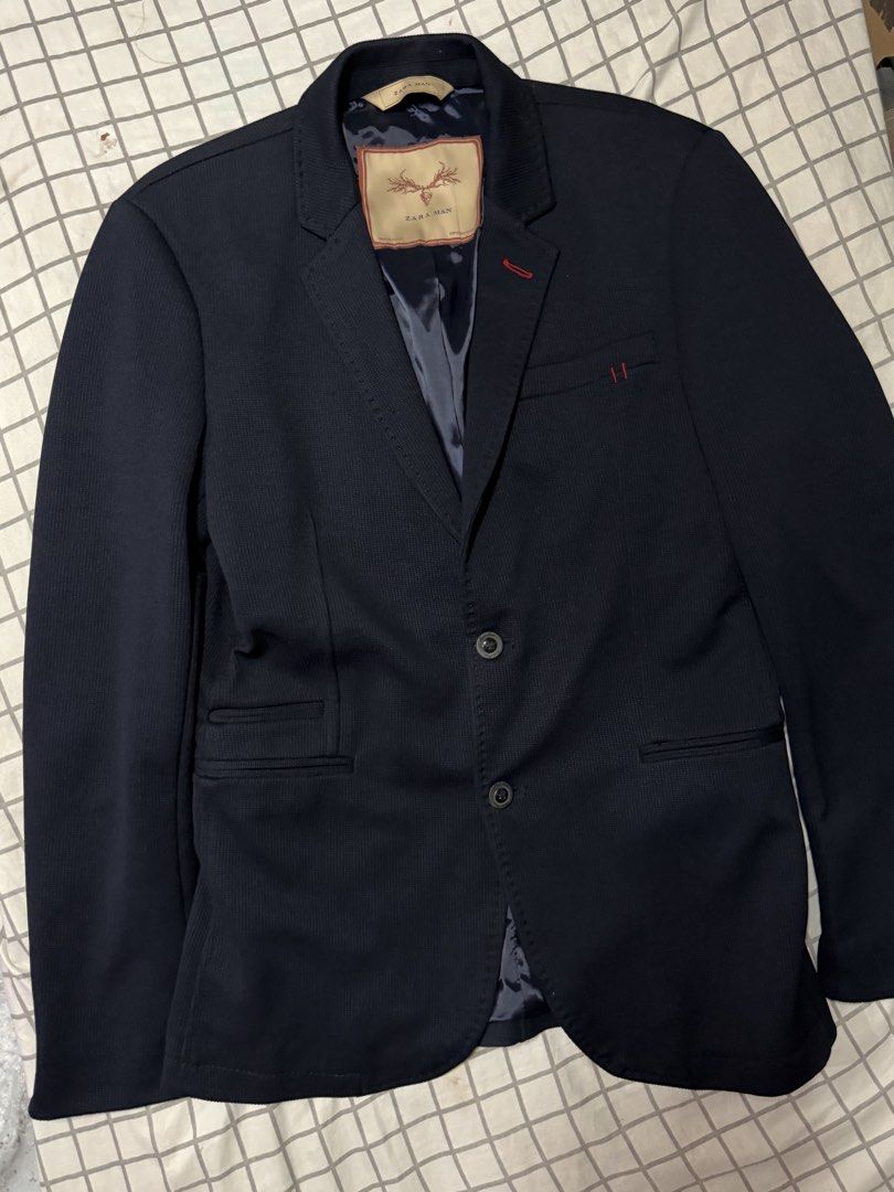 Zara Man two-button blazer (Category: Coats, Jackets and Outerwear) located in Quezon City. Submitted by pinkystrends.co (Listing ID 1470617273, Image 2). Description: .