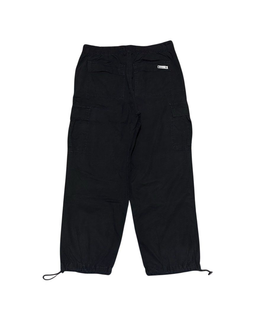 Zara Parachute Cargo Pants (Category: Jeans) located in Guiguinto. Submitted by bottomsup_lootfinds (Listing ID 1470583440, Image 2). Description: Zara Parachute Cargo Pants Size on tag: Large waist 34-40 (garterize) length 41 hem/leg hole 10 sign of usage.