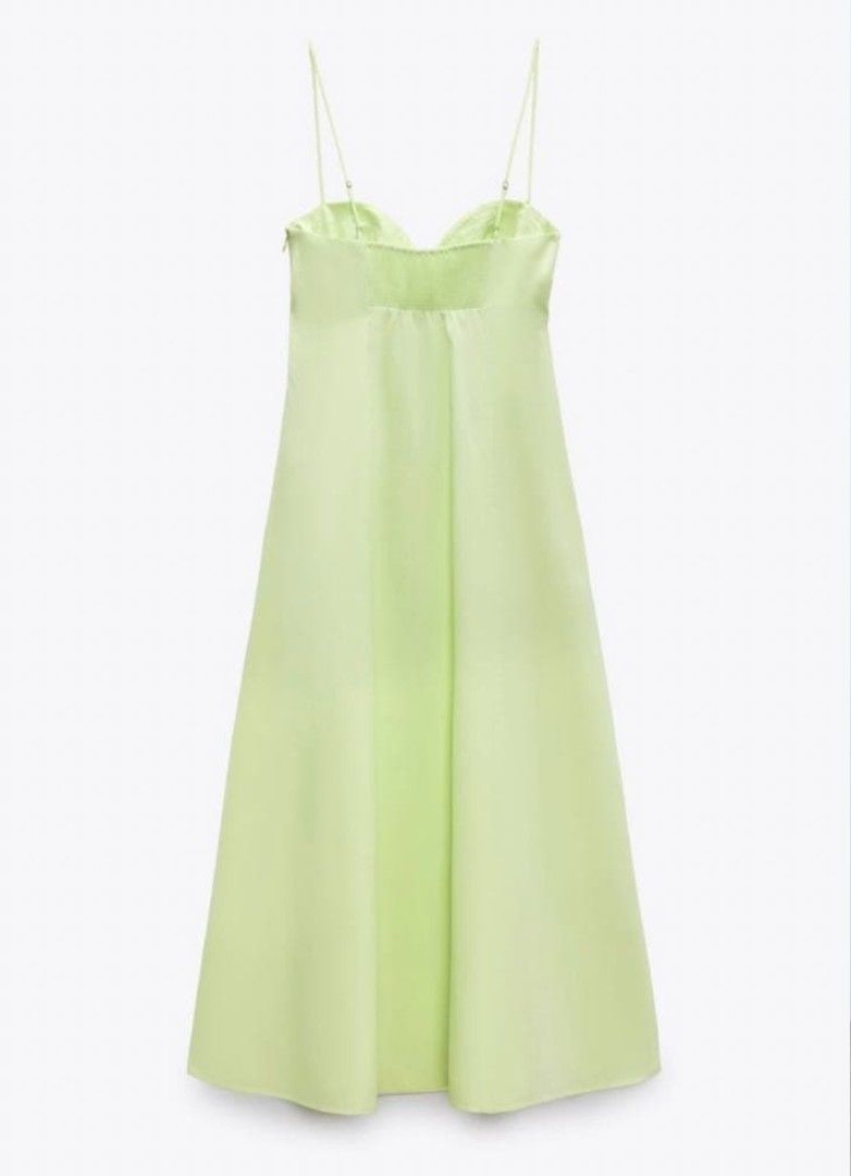 Zara Poplin Midi Dress (Category: Dresses) located in Angeles City. Submitted by miss_independent01 (Listing ID 1470689120, Image 2). Description: Zara Poplin Midi Dress Width: 16 (Large on tag) Length: 48.5 MOP: Gcash ✅ Mine Now, Pay Now ✅ First to Pay, Gets the Item 📍 PAMPANGA Courier: JnT 🚚🚚 PM 💌💌.