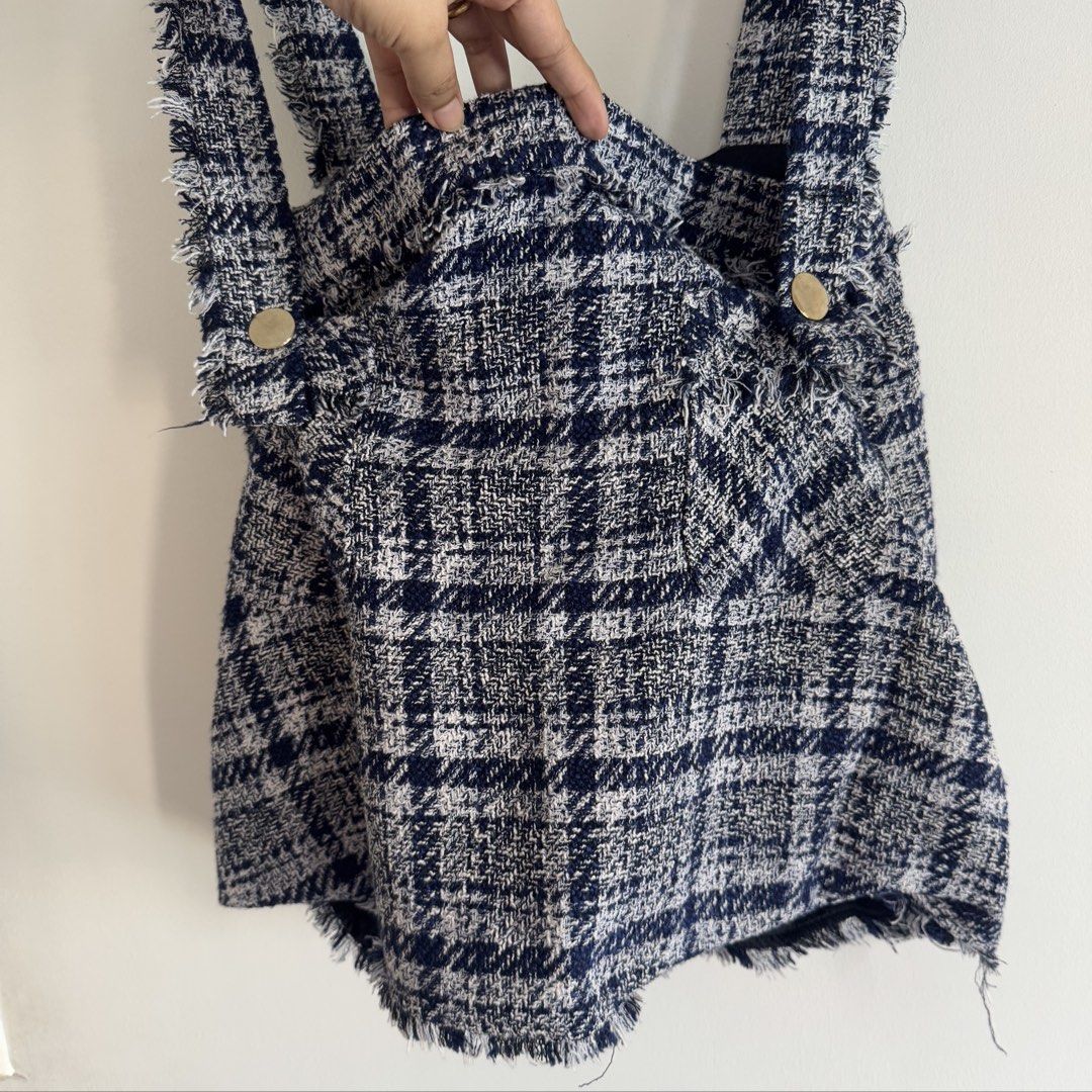 Zara tweed jumpskirt (Category: Jumpsuits) located in Manila. Submitted by apparella.ph (Listing ID 1470566968, Image 2). Description: Super pretty 😍 Waist:32-34 Length of skirt:17 ☑️Everything is my Own preloved / BNWT/BNWOT ☑️ not thrifted/Ukay ☑️ malukot sa picture kasi na stock sa cabinet (tinatamad mag plantsa ✌️ ) ☑️Personal items ( usually bought in US/UK/JPN ) every year po ako nag aabroad so expect i don’t sell fake items and mejo price