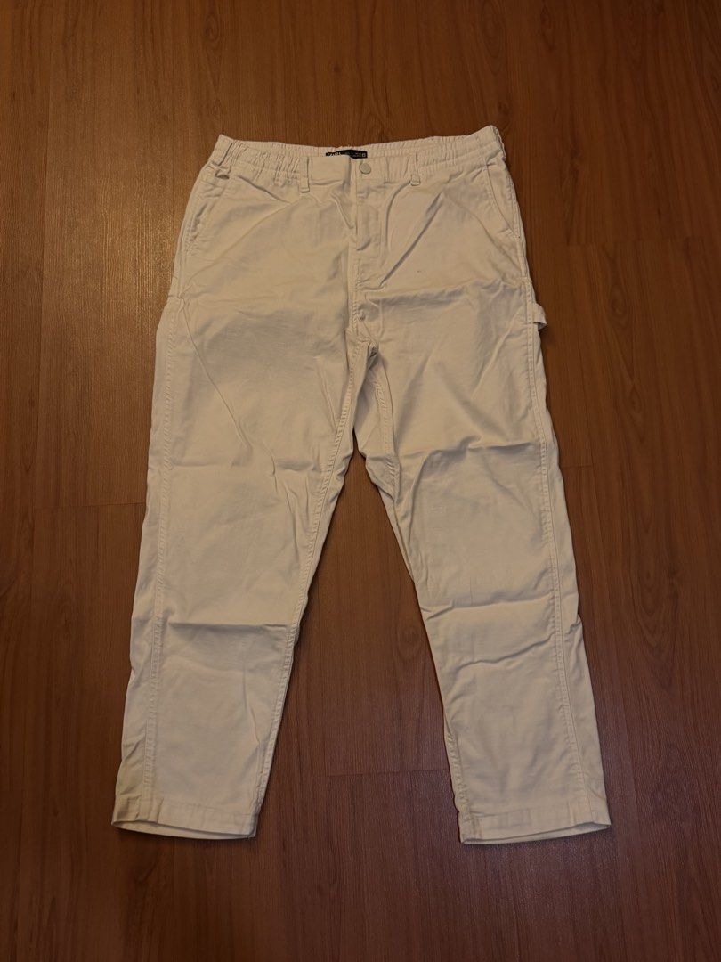Zara White Carpenter Pants Size L (Category: Jeans) located in Manila. Submitted by preloved123. (Listing ID 1470717397, Image 1). Description: - Brand: Zara - Style: White carpenter pants with utility pockets and hammer loop - Fit: Relaxed fit with elastic waistband in the back, button closure, and zip fly - Material: Thick, durable cotton - Origin: Made in Bangladesh - Size: EUR L / USA L / MEX 32 - Condition: Great streetwear staple for everyd