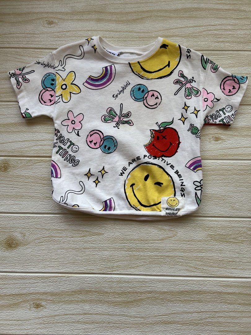 Zara X Smiley World size 2 (Category: Babies & Kids Fashion) located in Cebu City. Submitted by yjainani (Listing ID 1470574623, Image 1). Description: unisex.