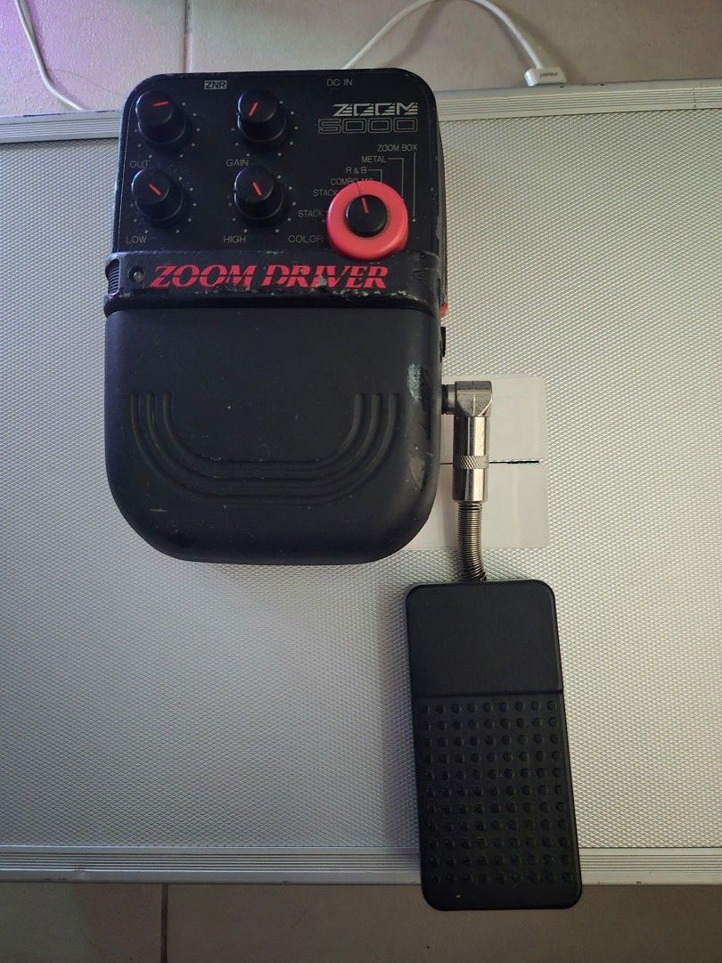 Zoom 5000 / Driver Yuer Band / Ultimate Drive (Category: Musical Instruments) located in Makati City. Submitted by nategz (Listing ID 1470390857, Image 2). Description: - 3-pedal guitar setup bundle for expanded tone options - Php2500 / Zoom 5000 Zoom Driver (multi-knob with red selector) -Built-in Noise Gate - Zoom 5000 Zoom Driver effects pedal - Controls: ZNR, Gain, Output, Color - Multiple sound modes: Metal, R&B, Combo 112, Stack 1, Stack 2 