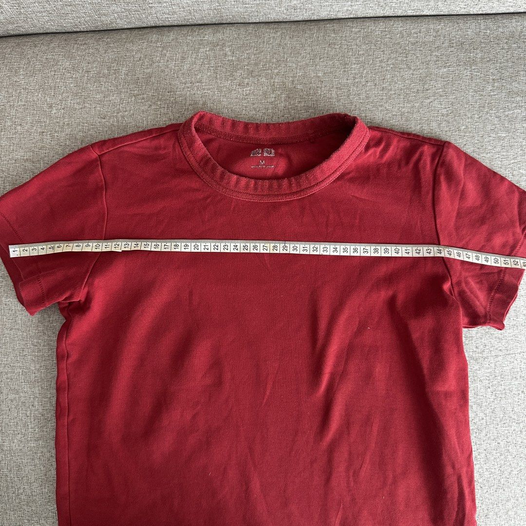 0010 Uniqlo Red U Crew Shirt (Category: Shirts) located in Cebu City. Submitted by condodeclutterph (Listing ID 1470770123, Image 3). Description: .