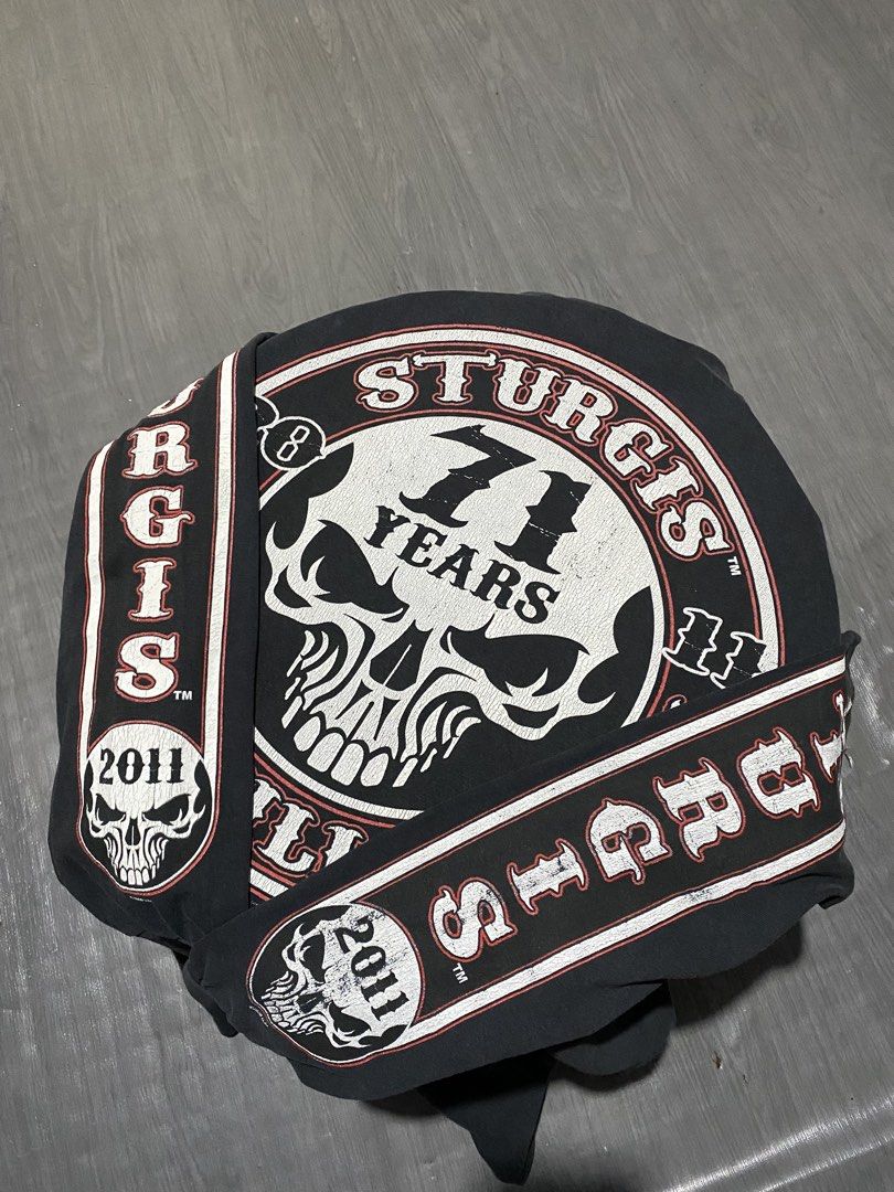 00’s sturgis longs sleeve (Category: Tshirts & Polo Shirts ) located in Naga. Submitted by oldstuffed.vtg-07 (Listing ID 1470869623, Image 1). Description: sturgis longsleeve 22/28 large uneven fade cut tag crackprint ₱999 shipped .