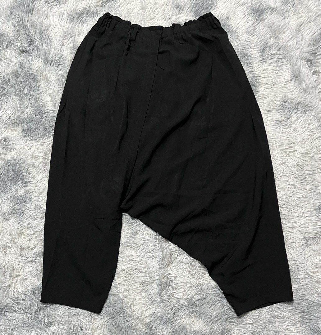 132 5. Issey Miyake Pants (Category: Chinos) located in Sasmuan (Sexmoan). Submitted by winterclothes.ph (Listing ID 1470764324, Image 1). Description: 132 5. Issey Miyake Pants 4 on tag Waist 28-37 Length 35.5 Leg Opening 7.5 Excellent Condition.