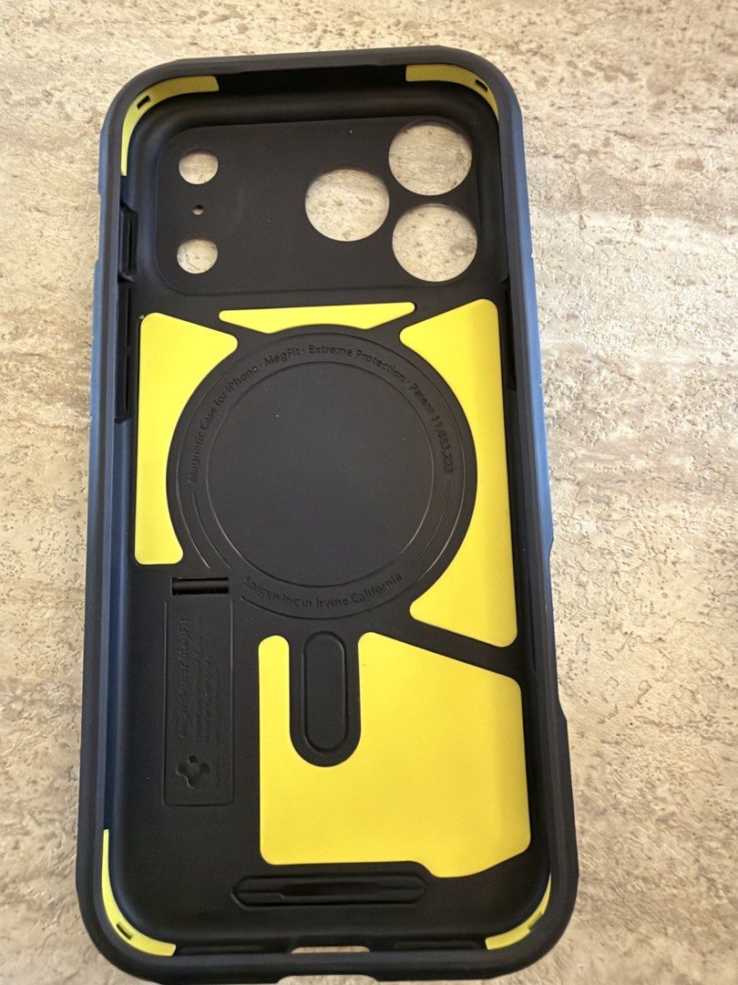 17 / 18 pro max spigen tough armor (Category: Cases & Sleeves) located in Iloilo. Submitted by heco2k1999542 (Listing ID 1470796513, Image 2). Description: Used twice.
