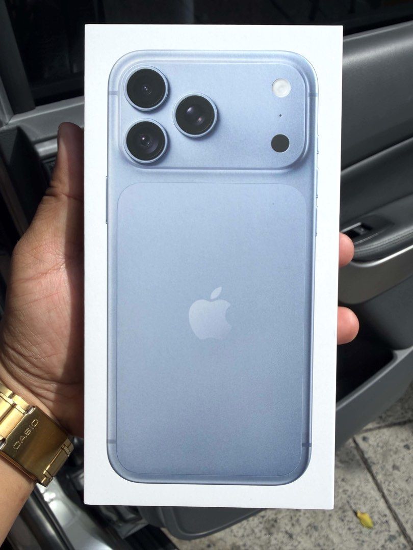 18 PRO MAX - GLACIER (Category: iPhone 18 Series) located in Cavite. Submitted by k3shii (Listing ID 1470759029, Image 1). Description: FS: iPhone 18 Pro Max, 256GB Color: Glacier Sealed and brand new, purchased from Power Mac Center. RFS: Gift from my dad. Will change to a different iPhone color or pref to buy IPhone duo.