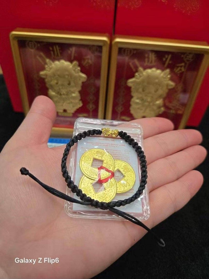 18k Piyao bracelet (Category: Bracelets) located in Manila. Submitted by bhelgoldseller2ndaccount (Listing ID 1470880568, Image 3). Description: Lucky Charms bracelet 1400 pesos only Perfect for gift and souvenir.