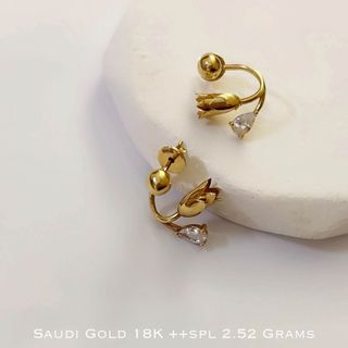 (Category: ) located in . Submitted by yourfashionthrifter (Listing ID 1470745762, Image 1). Description: .