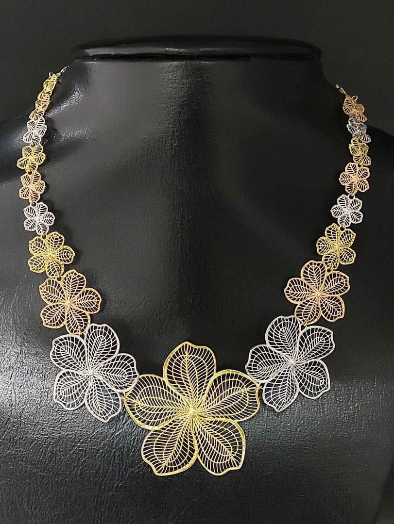 18k Saudi gold electroform flower necklace (Category: Necklaces) located in Manila. Submitted by bhelgoldseller2ndaccount (Listing ID 1470764429, Image 2). Description: New!!✨New!!✨New!! Authentic 18k Saudi Golds 💯pawnable/naisasanla 💯with high appraisal rate 💯good investment 💯Direct supplier price 👉OPEN for resellers 🌺please take time to evaluate their actual sizes and grams 👉Best panggift for all occasions ✅ Sold per grams not per piece 