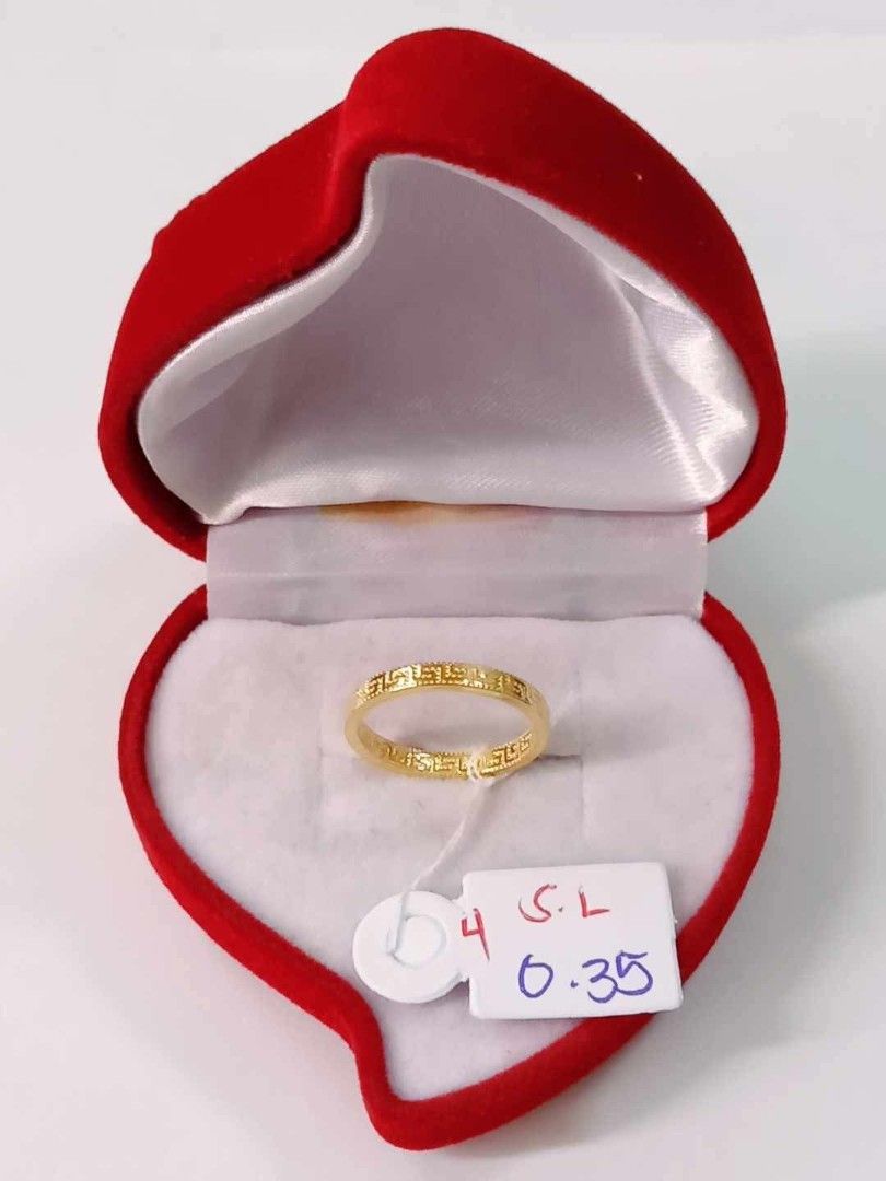 18k Saudi Gold Super Lightweight Ring S4 (Category: Rings) located in Manila. Submitted by yourfashionthrifter (Listing ID 1470762523, Image 1). Description: .