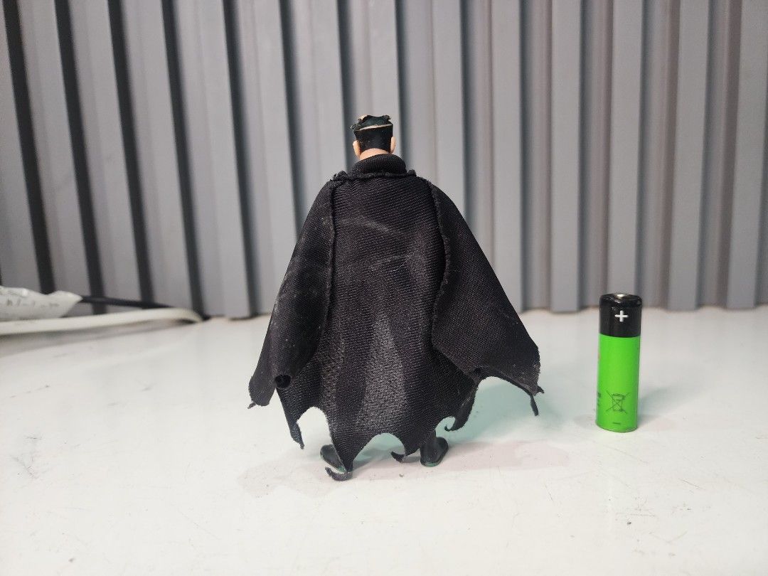 1992 Kenner Batman Returns / Batman The Animated Series Robin (Category: Figurines & Statues) located in Tarlac. Submitted by ziv_surplus (Listing ID 1470890376, Image 2). Description: .