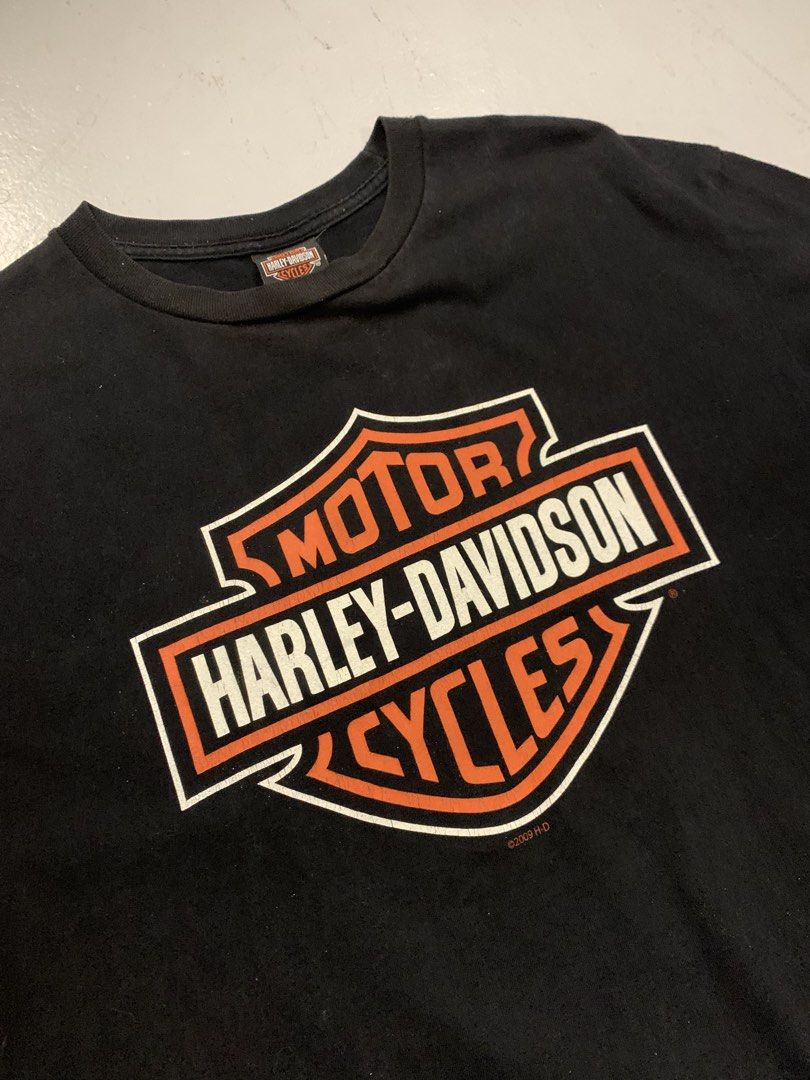 2009 Harley Davidson (Category: Tshirts & Polo Shirts ) located in Las Pinas. Submitted by thevintagejunkiemanila (Listing ID 1470838726, Image 1). Description: 2008 Harley Davidson Faultline by VF Imagewear . Size: fits up to XL Length: 31 Width: 23 . .