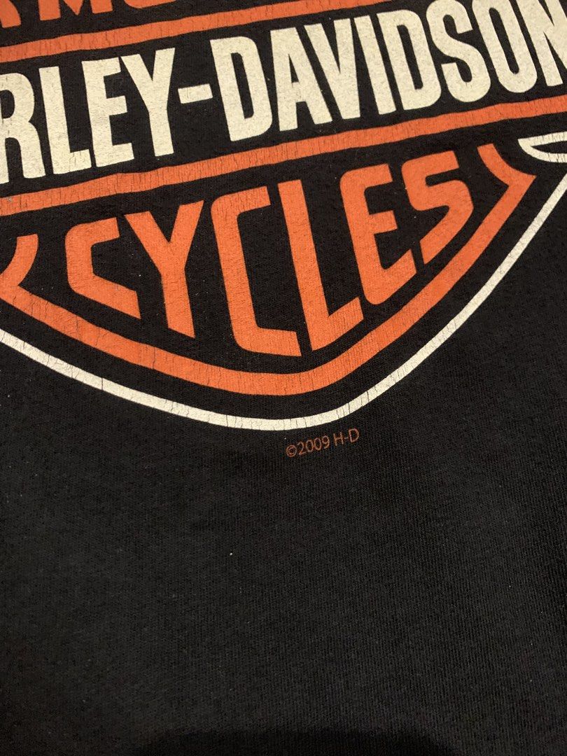 2009 Harley Davidson (Category: Tshirts & Polo Shirts ) located in Las Pinas. Submitted by thevintagejunkiemanila (Listing ID 1470838726, Image 3). Description: 2008 Harley Davidson Faultline by VF Imagewear . Size: fits up to XL Length: 31 Width: 23 . .