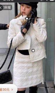 (Category: ) located in . Submitted by fashionhausdenington (Listing ID 1470781833, Image 1). Description: .
