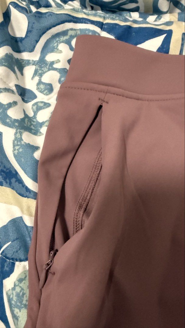 32 Degrees Cool Skort (Category: Skirts) located in Imus. Submitted by kath247 (Listing ID 1470754650, Image 3). Description: The 32 Degrees Women’s Skort is a versatile, athletic-inspired skort designed for everyday comfort and active lifestyles. Made from a soft, midweight fabric with 4-way stretch, it moves with you whether you’re running errands, hitting the gym, or enjoying outdoor activities. The skort features a pull-on design with an elas