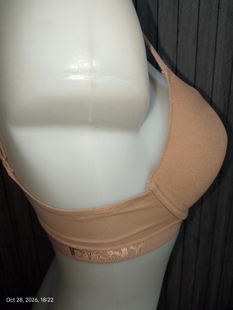 36b DKNY NUDE BRA THIN PADS WITH UNDERWIRE (Category: Undergarments & Loungewear) located in Manila. Submitted by truecrystal-1407 (Listing ID 1470841065, Image 3). Description: ORIG DKNY.