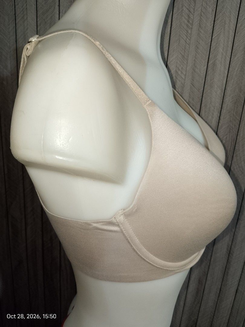 36c aerie bra thin soft pads with underwire (Category: Undergarments & Loungewear) located in Manila. Submitted by truecrystal-1407 (Listing ID 1470814161, Image 2). Description: .
