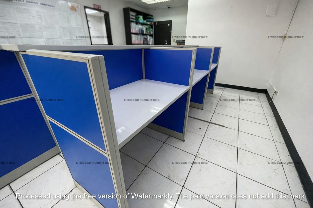 3 SEATERS CUBICLE WORKSTATION WITH COUNTER TOP OFFICE FURNITURE OFFICE ...