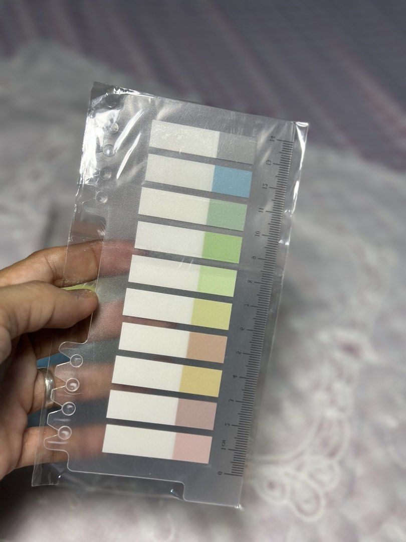 3 sets sticky notes and index tabs (Category: Stationery & School Supplies) located in Davao. Submitted by favoritepreloved (Listing ID 1470834331, Image 2). Description: 💜 fix price 💜 take all at ₱120.